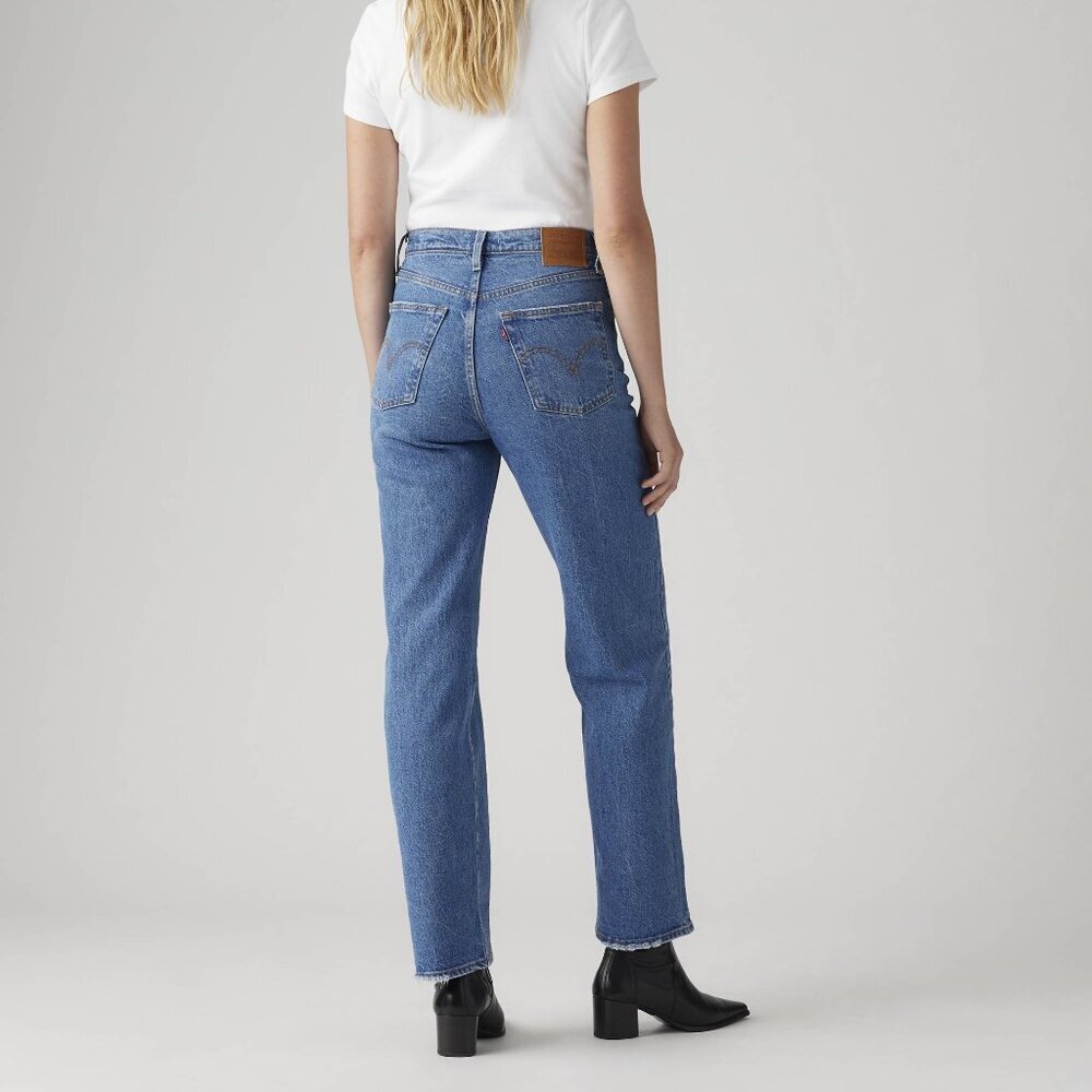 Levi's Ribcage Straight Ankle Jeans - Picture 2 of 3